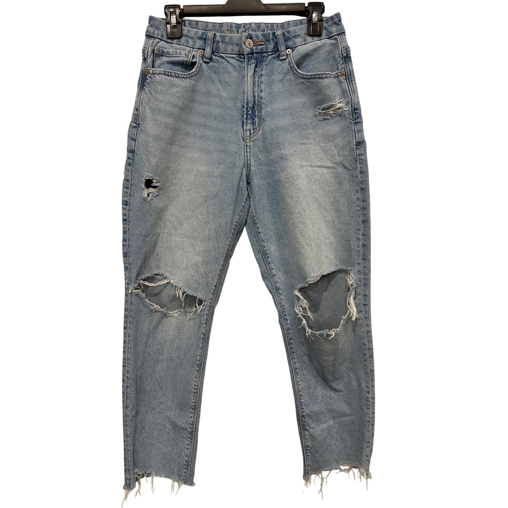 American Eagle Curvy Mom Jean Womens 6 Short Light Wash Distressed Raw Hem 968